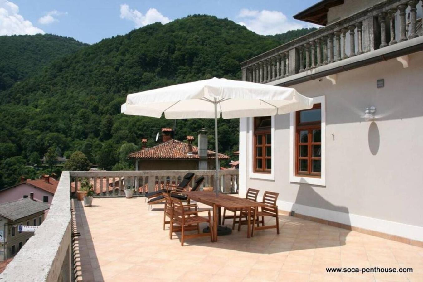 Stylish Penthouse With Large Terrace Lägenhet Most na Soči Exteriör bild
